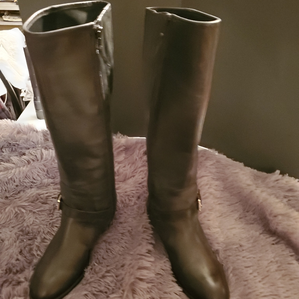 Brand new Ralph Lauren black leather boots no tag.